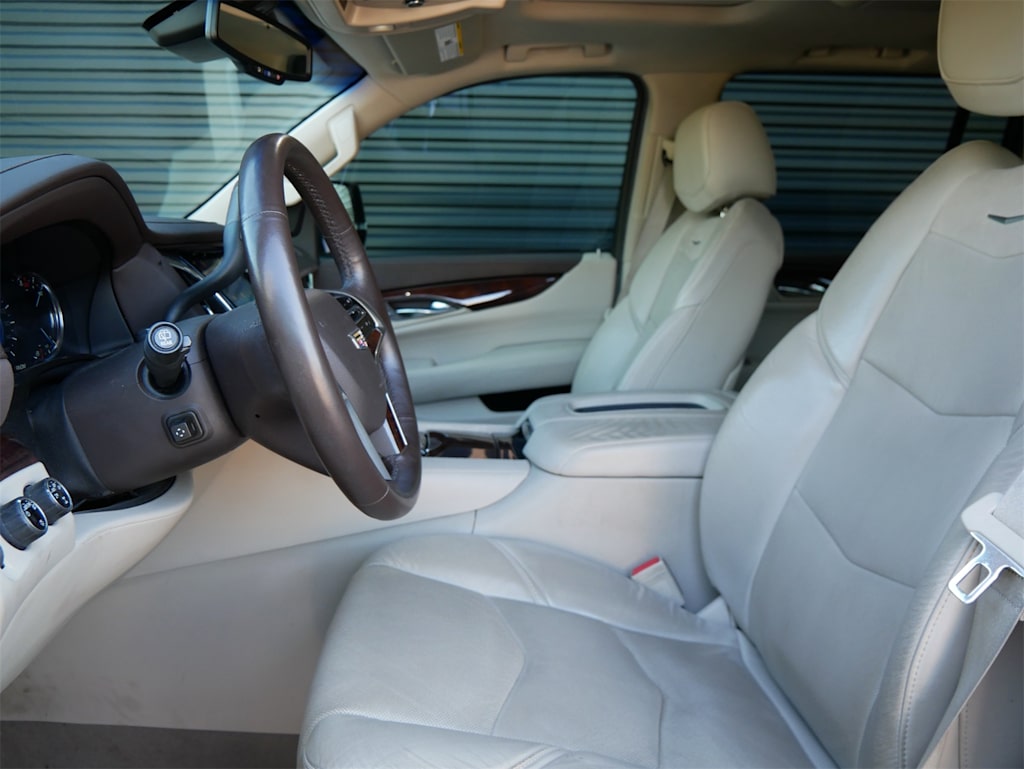 Thumbnail: 2016 Cadillac Escalade - 5