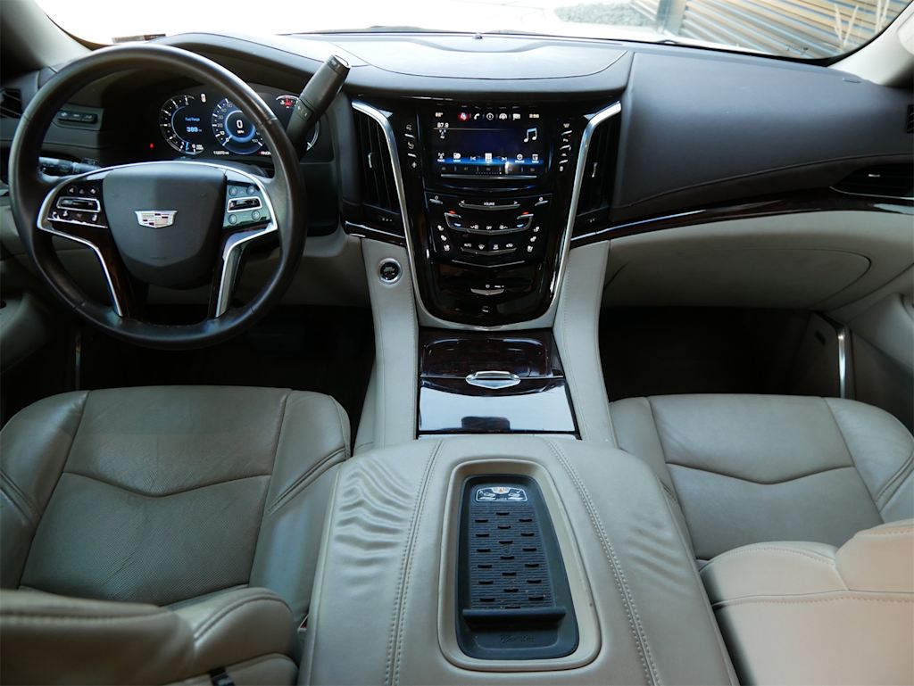 Thumbnail: 2016 Cadillac Escalade - 4