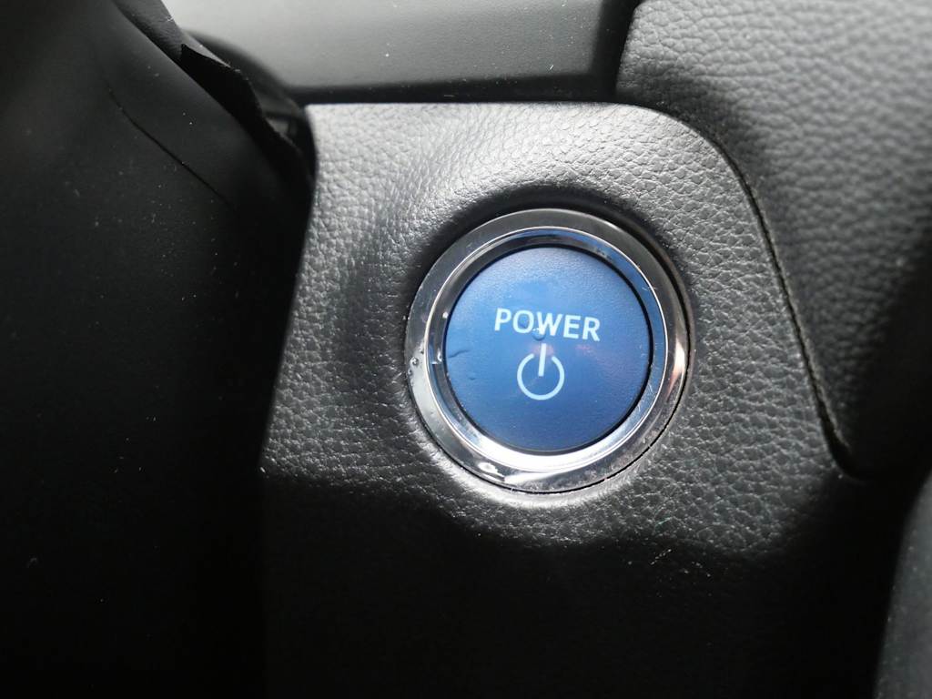 Thumbnail: 2021 Toyota RAV4 - 19