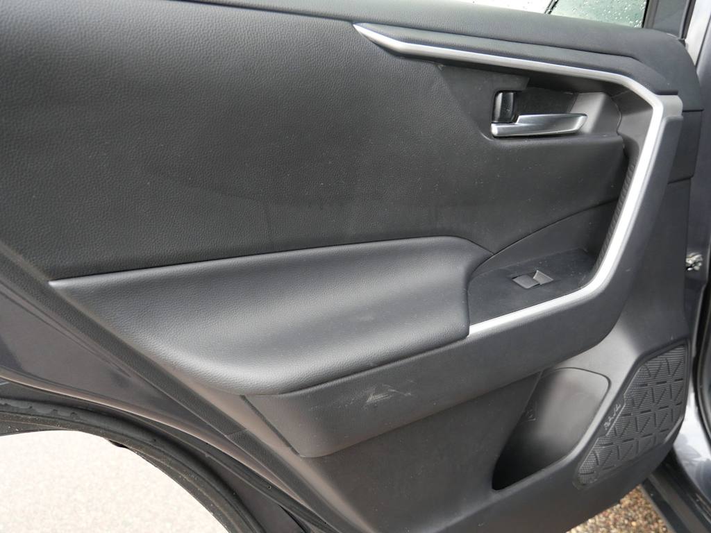 Thumbnail: 2021 Toyota RAV4 - 16