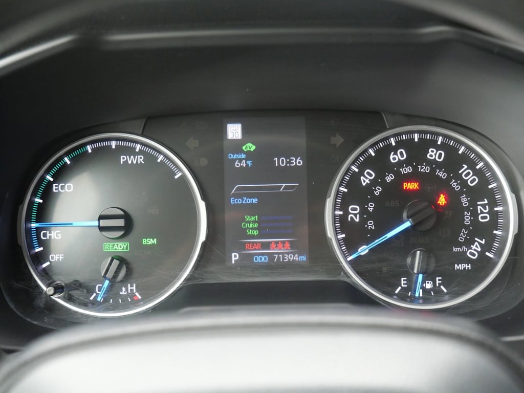 Thumbnail: 2021 Toyota RAV4 - 10