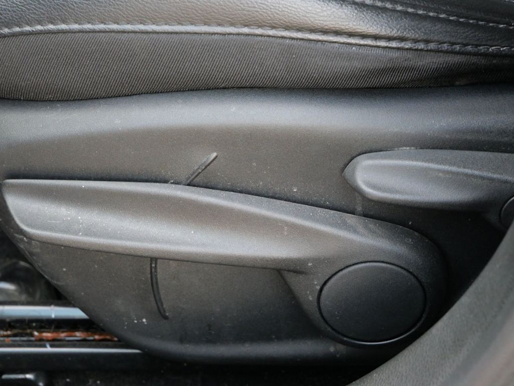 Thumbnail: 2020 Jeep Compass - 13