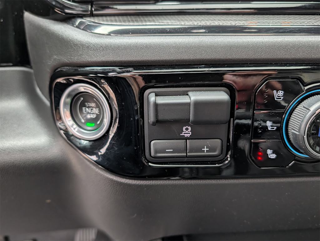 Thumbnail: 2023 Chevrolet Silverado 1500 - 22