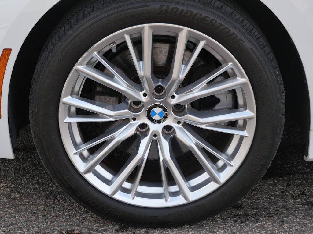 Thumbnail: 2023 BMW 3 Series - 4