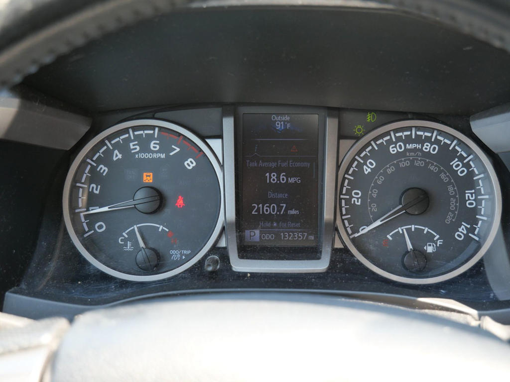 Thumbnail: 2016 Toyota Tacoma - 8