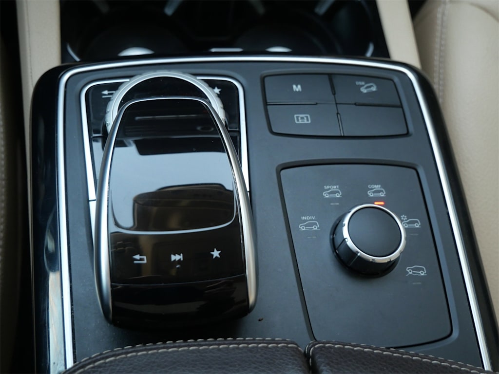 Thumbnail: 2019 Mercedes-Benz GLE - 8