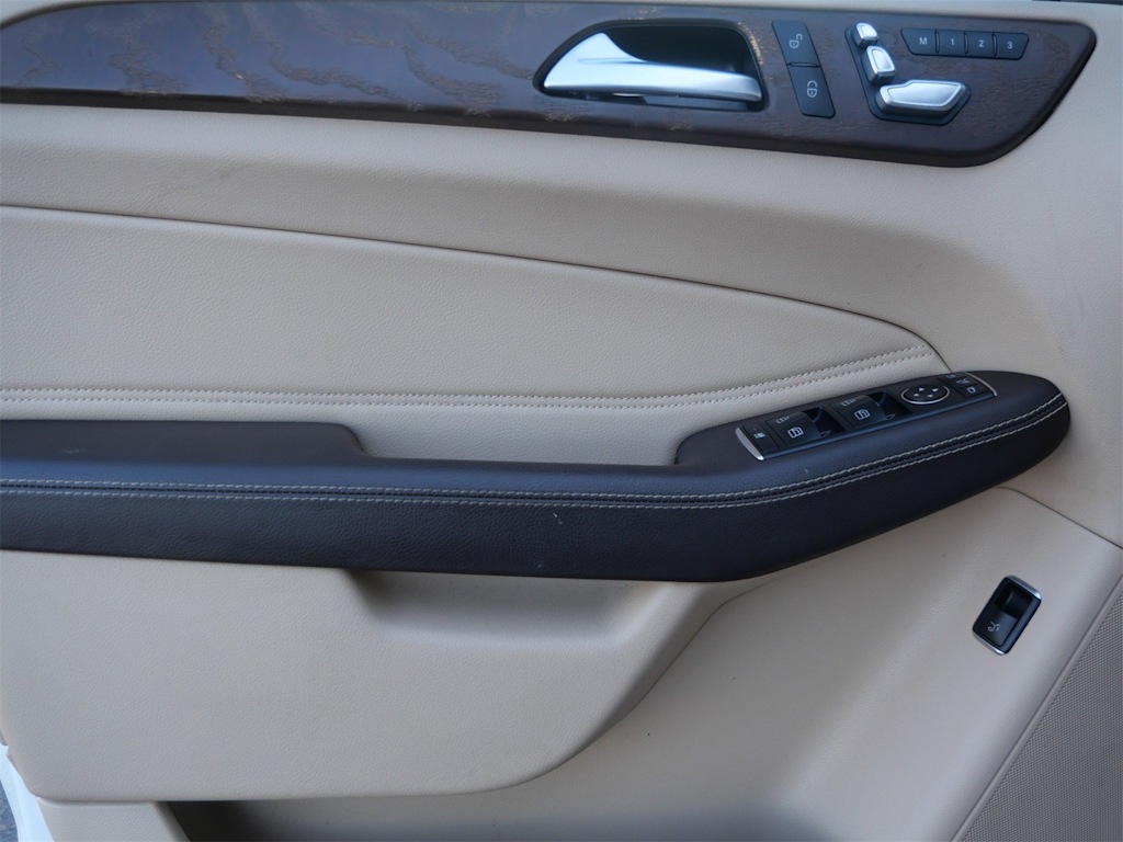 Thumbnail: 2019 Mercedes-Benz GLE - 13