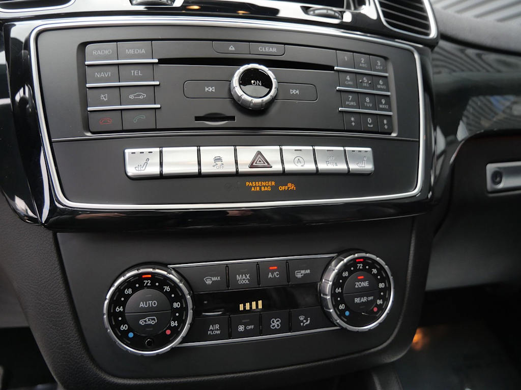 Thumbnail: 2019 Mercedes-Benz GLS - 24