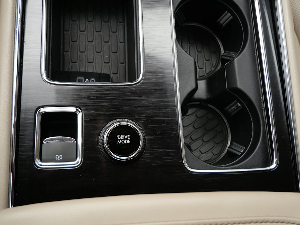 Thumbnail: 2022 Lincoln Aviator - 20