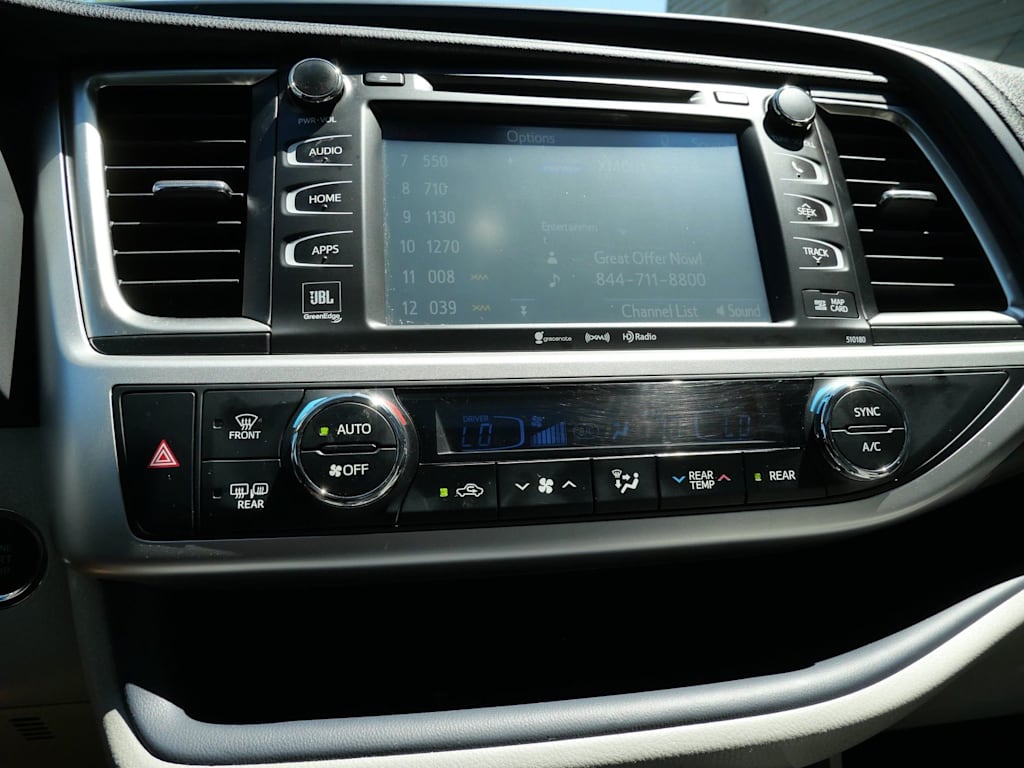 Thumbnail: 2018 Toyota Highlander - 9