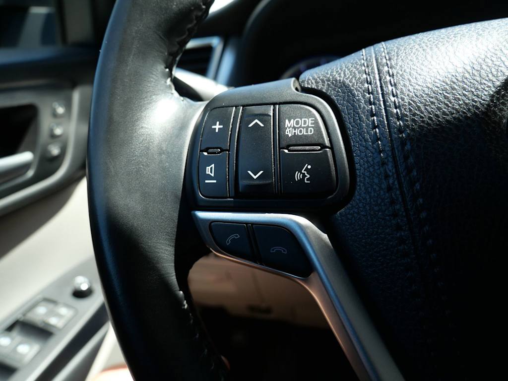 Thumbnail: 2018 Toyota Highlander - 23