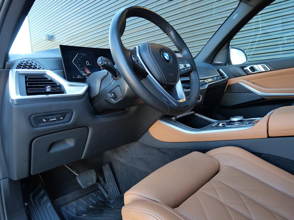 Thumbnail: 2024 BMW X5 - 2