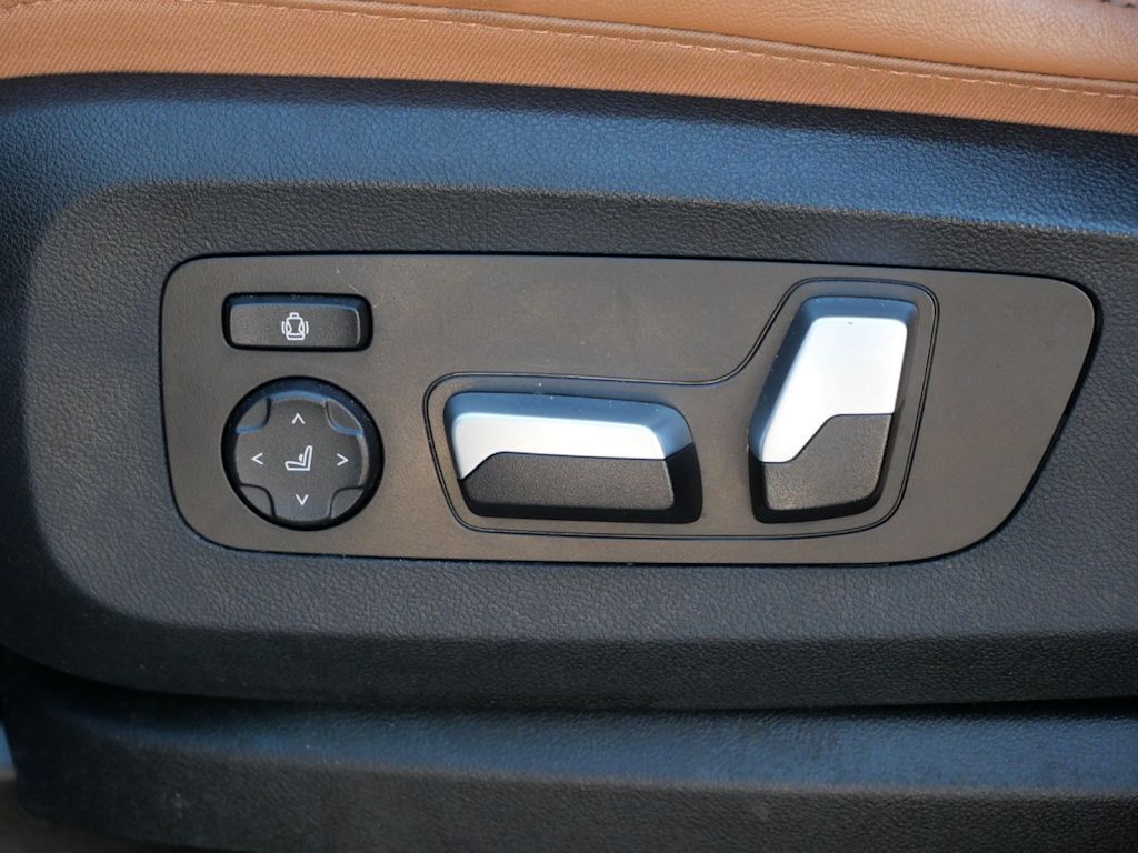 Thumbnail: 2024 BMW X5 - 15
