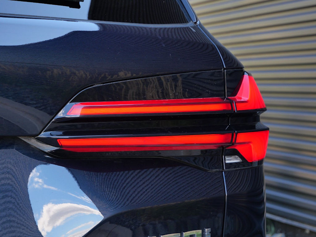 Thumbnail: 2026 BMW X5 - 13