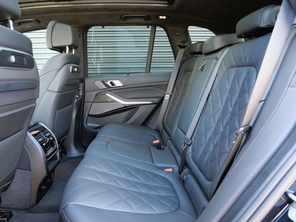Thumbnail: 2026 BMW X5 - 7