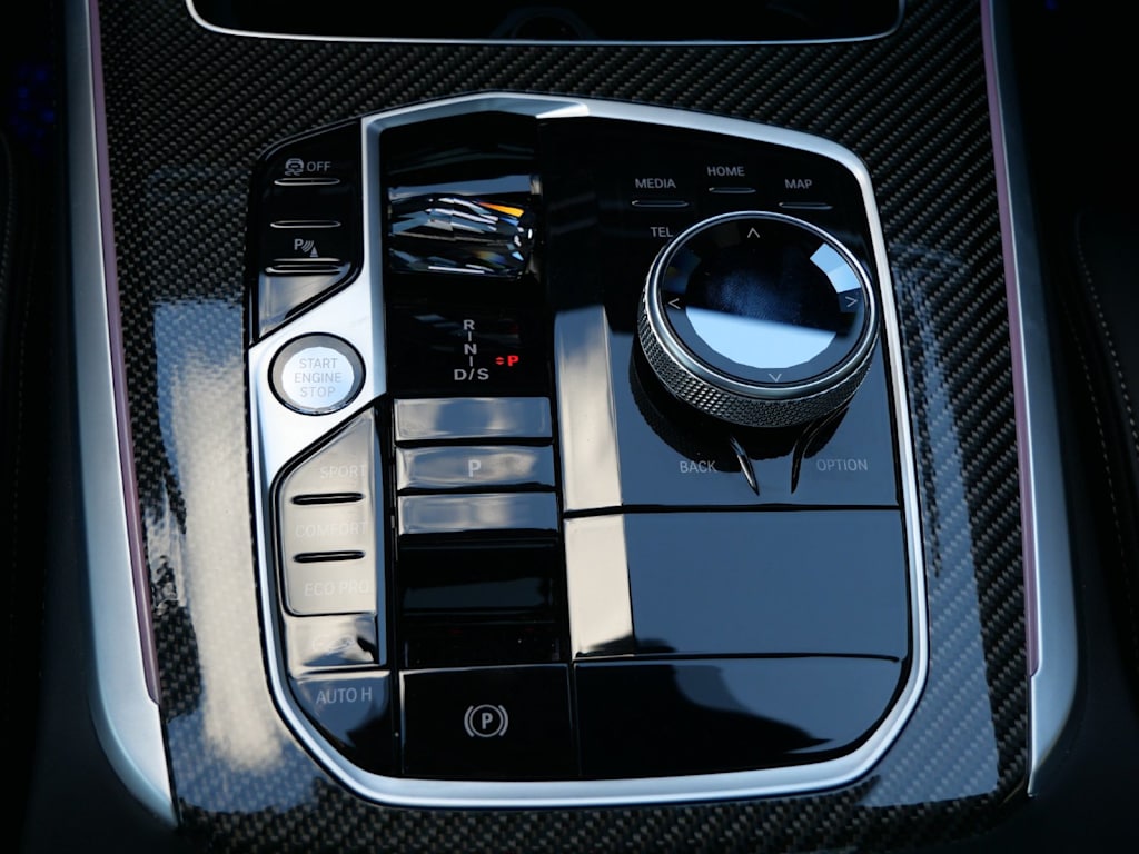 Thumbnail: 2026 BMW X5 - 9