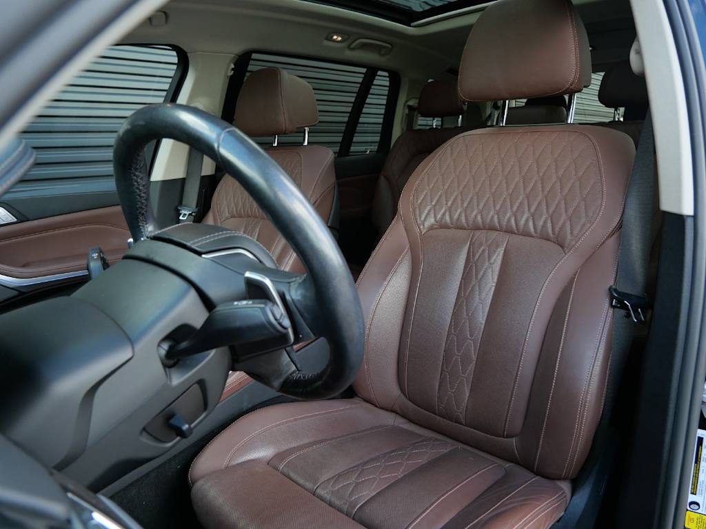 Thumbnail: 2021 BMW X7 - 6