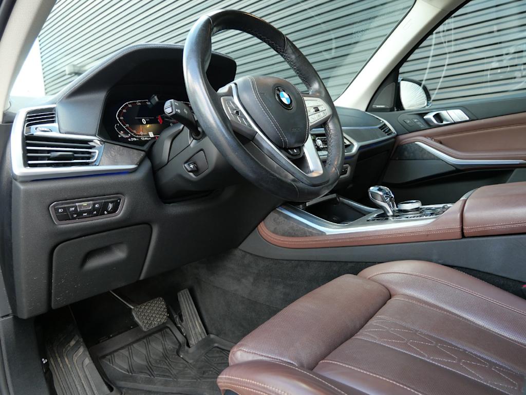 Thumbnail: 2021 BMW X7 - 2