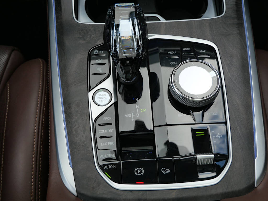 Thumbnail: 2021 BMW X7 - 9