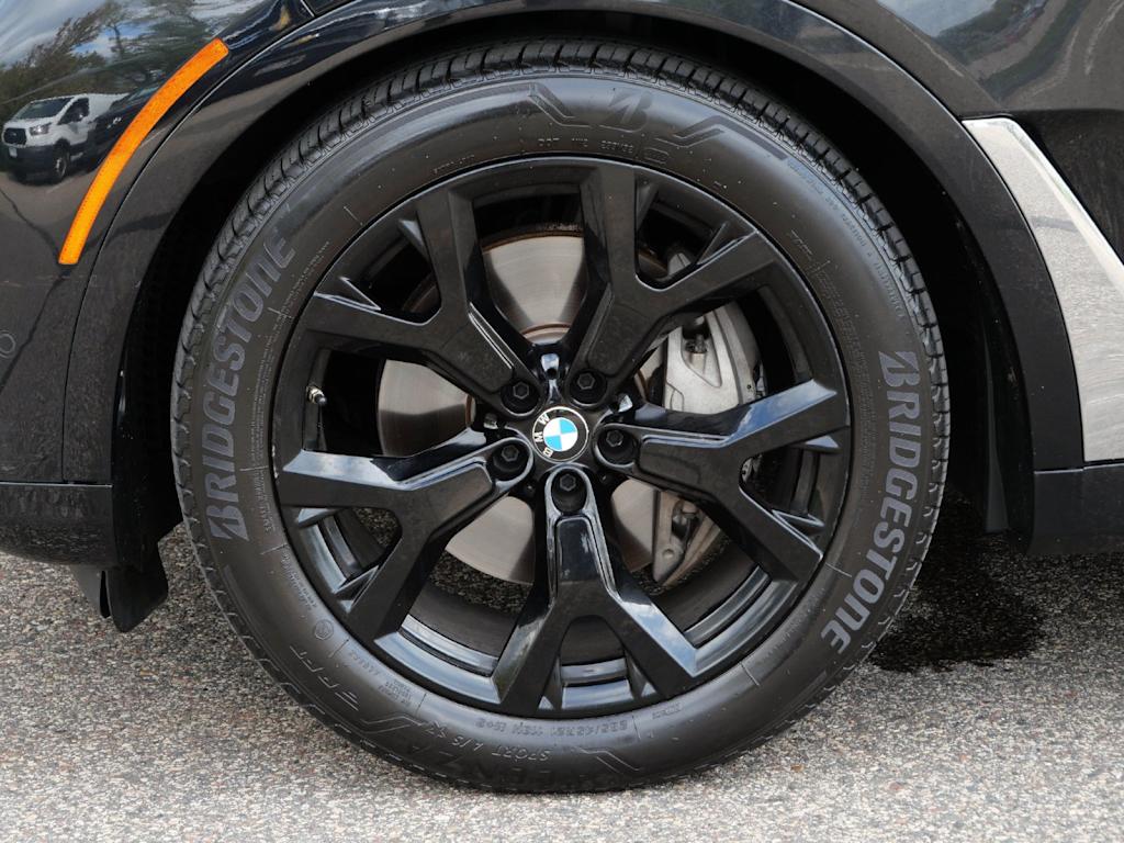 Thumbnail: 2021 BMW X7 - 5