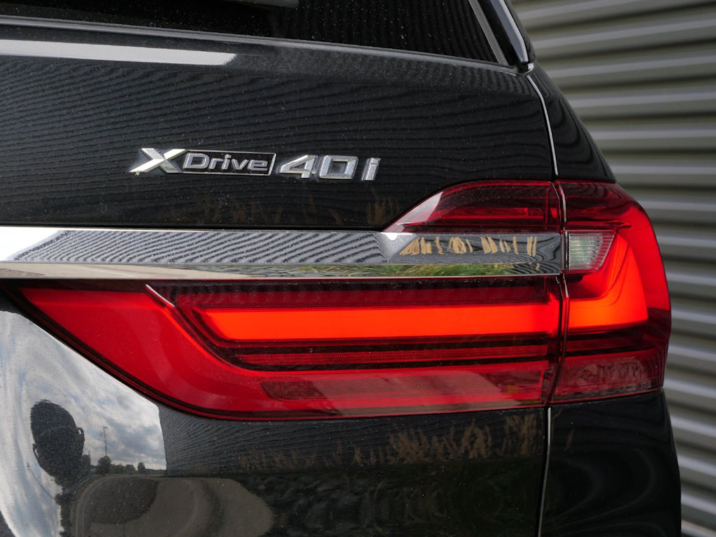 Thumbnail: 2021 BMW X7 - 11
