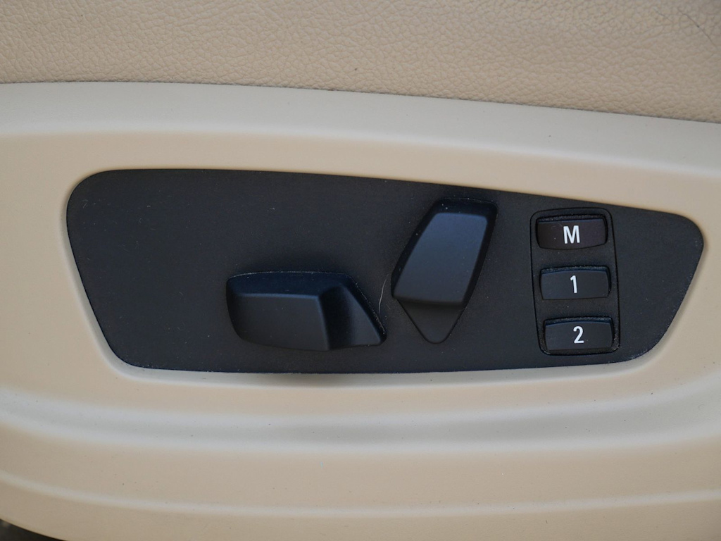 Thumbnail: 2013 BMW X5 - 12