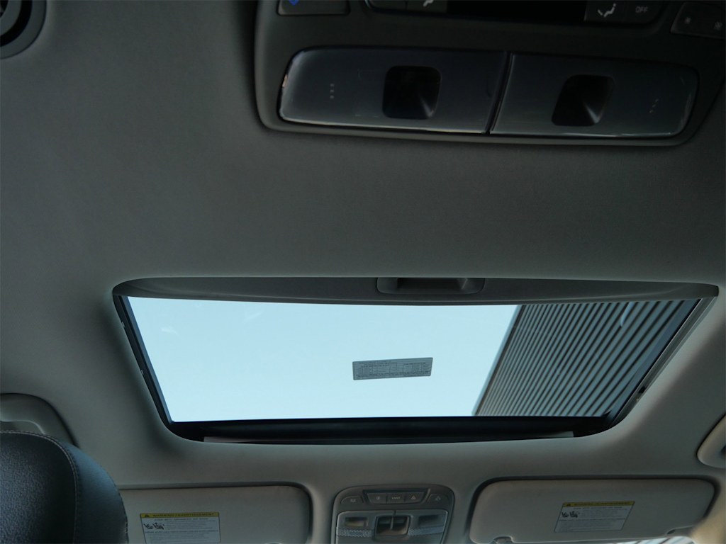 Thumbnail: 2020 Kia Telluride - 19