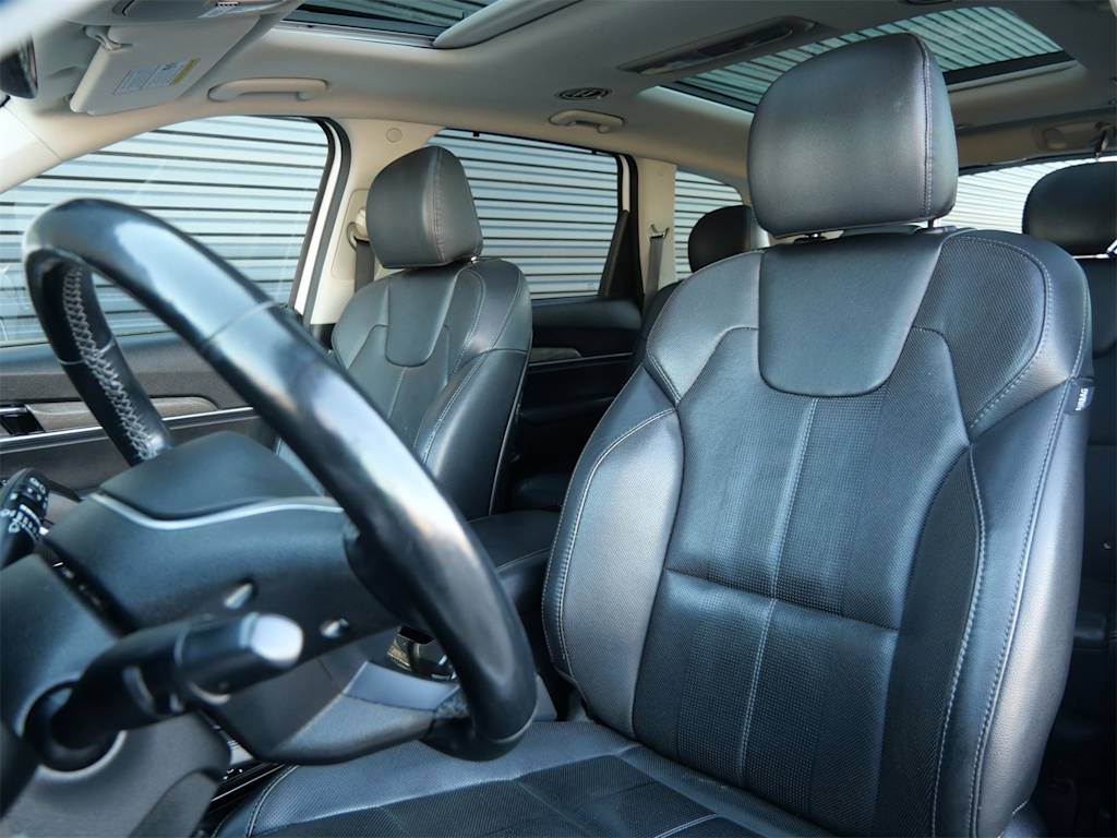 Thumbnail: 2020 Kia Telluride - 8