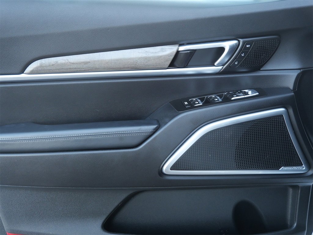 Thumbnail: 2020 Kia Telluride - 16