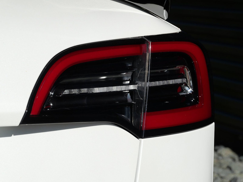Thumbnail: 2023 Tesla Model 3 - 11