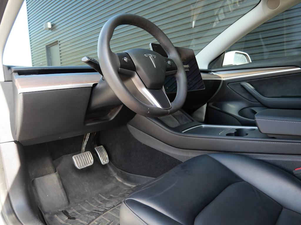 Thumbnail: 2023 Tesla Model 3 - 2