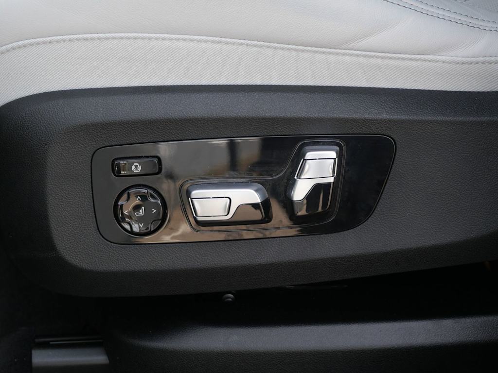 Thumbnail: 2024 BMW XM - 12