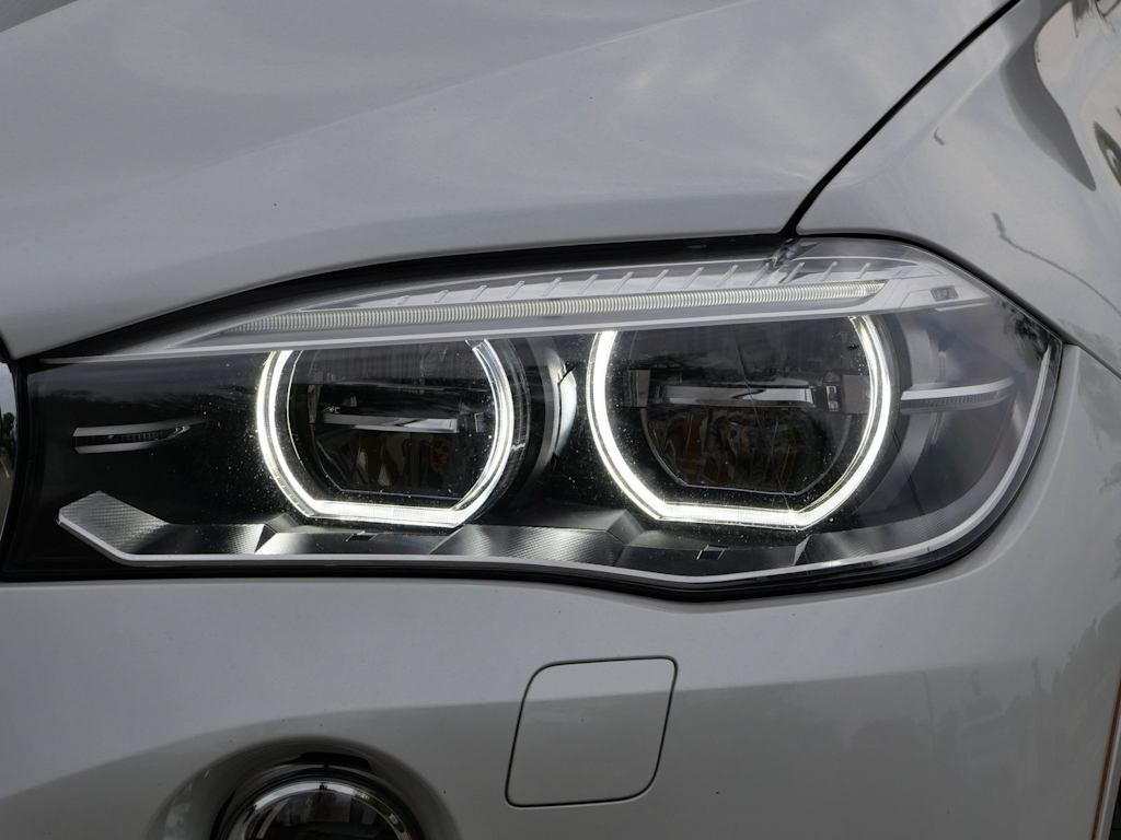 Thumbnail: 2016 BMW X6 - 13
