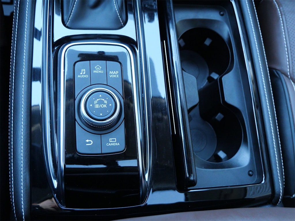 Thumbnail: 2023 INFINITI QX80 - 9