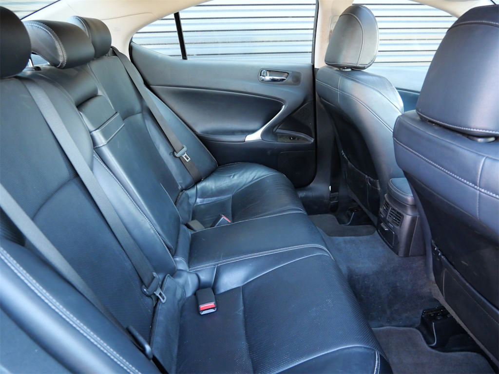 Thumbnail: 2012 Lexus IS - 15