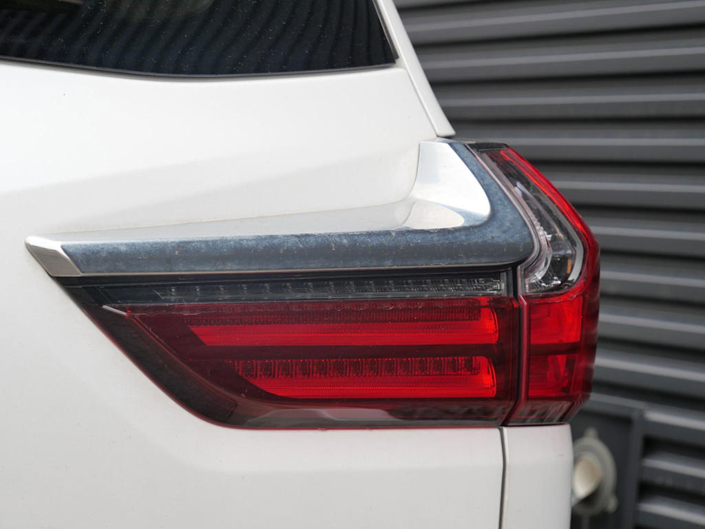 Thumbnail: 2021 Lexus LX - 12