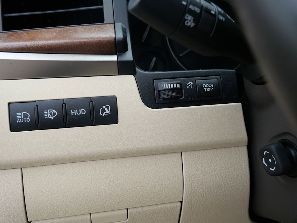 Thumbnail: 2021 Lexus LX - 18