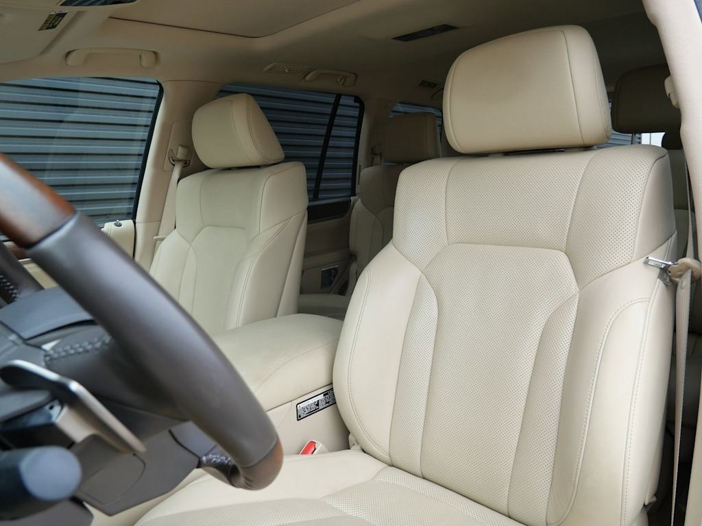 Thumbnail: 2021 Lexus LX - 6