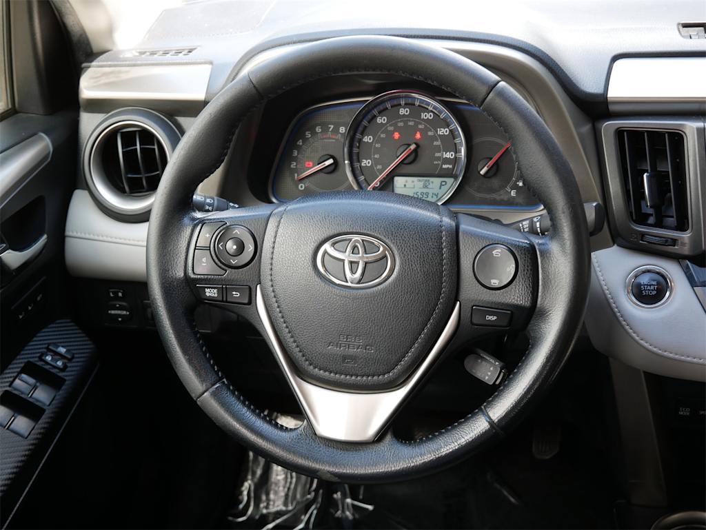 Thumbnail: 2015 Toyota RAV4 - 10