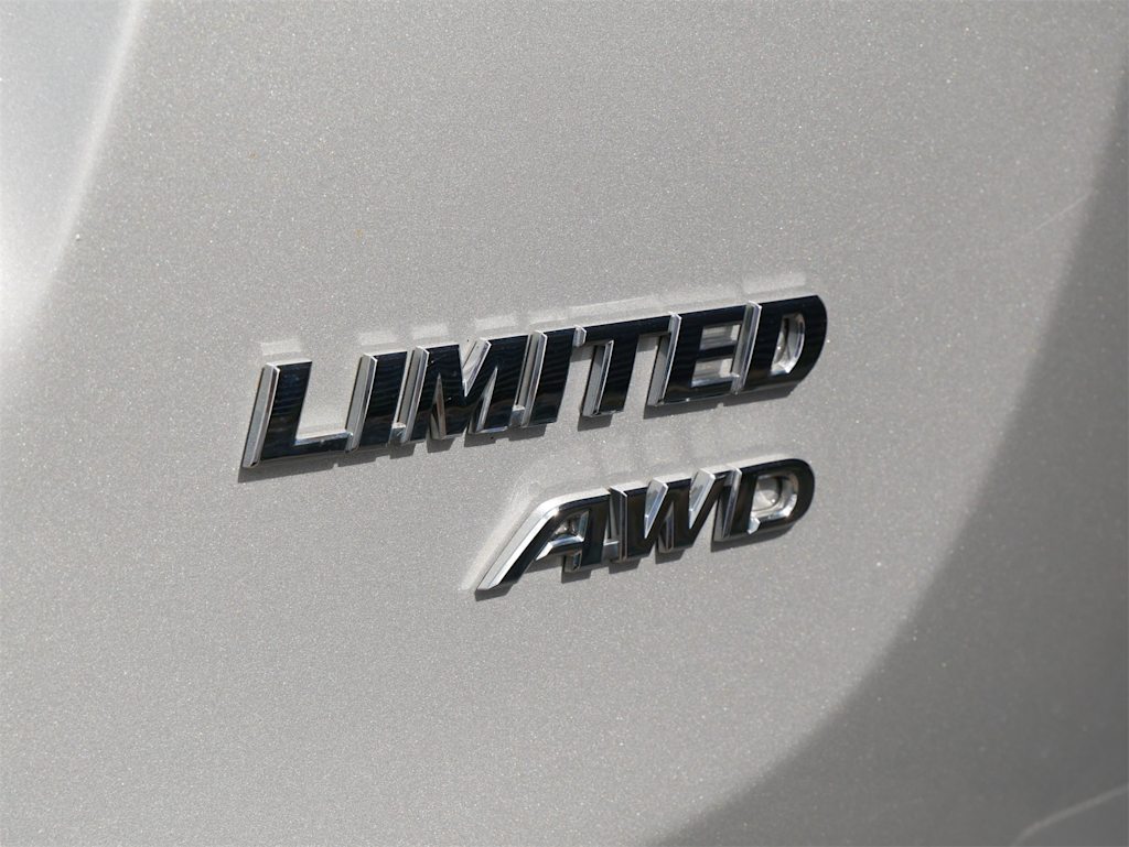 Thumbnail: 2015 Toyota RAV4 - 23