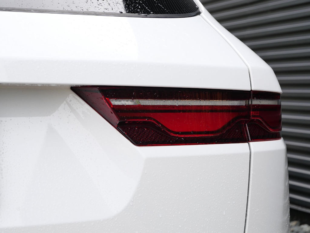 Thumbnail: 2022 Jaguar F-Pace - 13