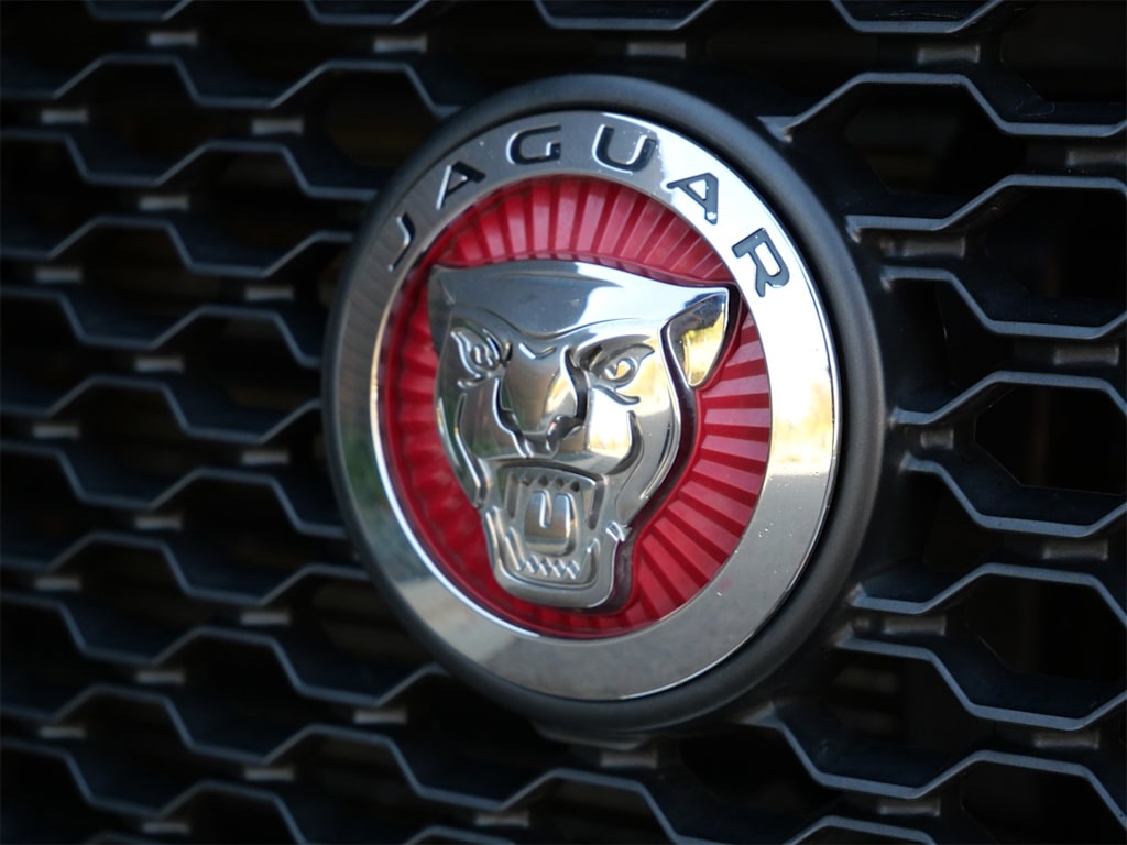 Thumbnail: 2020 Jaguar F-Pace - 5