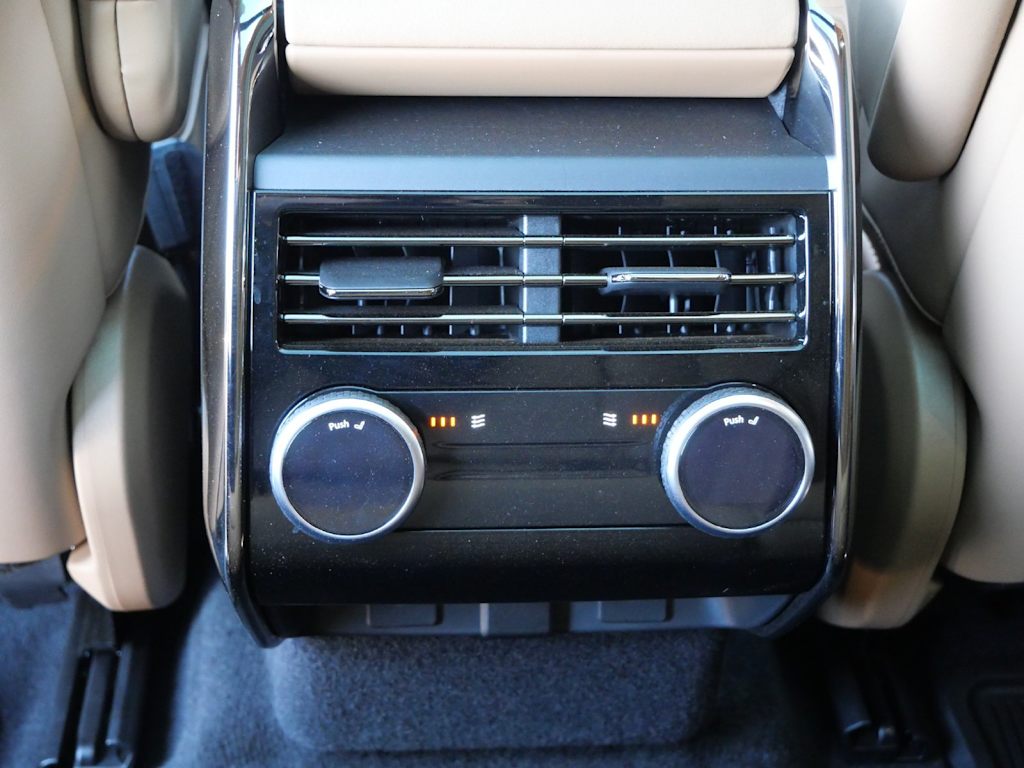 Thumbnail: 2024 Land Rover Range Rover Sport - 18