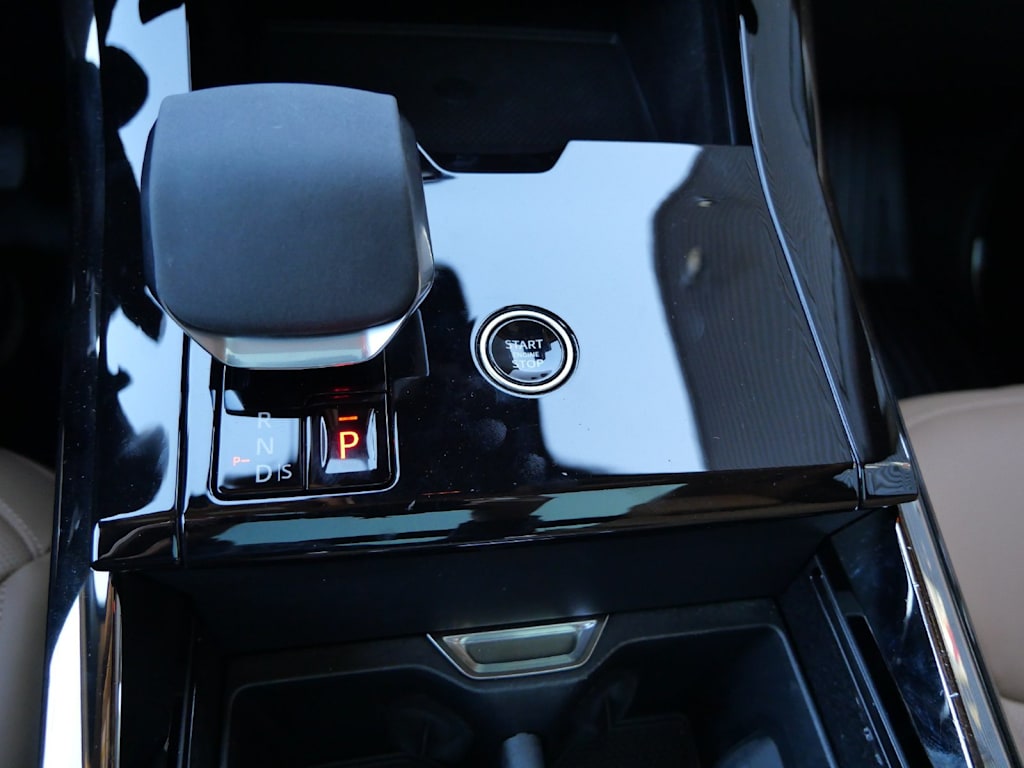 Thumbnail: 2024 Land Rover Range Rover Sport - 8
