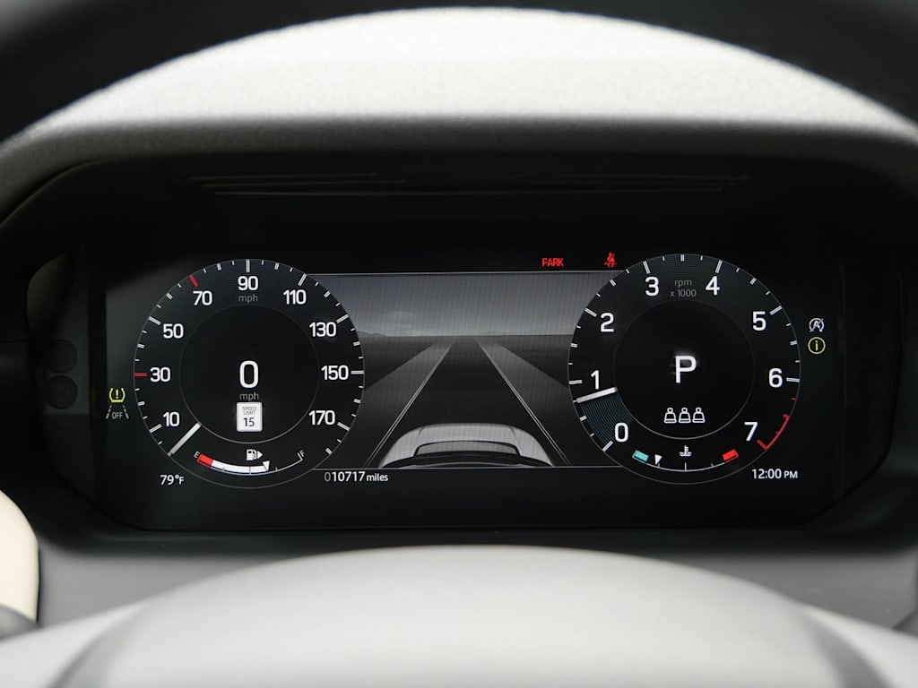 Thumbnail: 2025 Land Rover Discovery Sport - 9