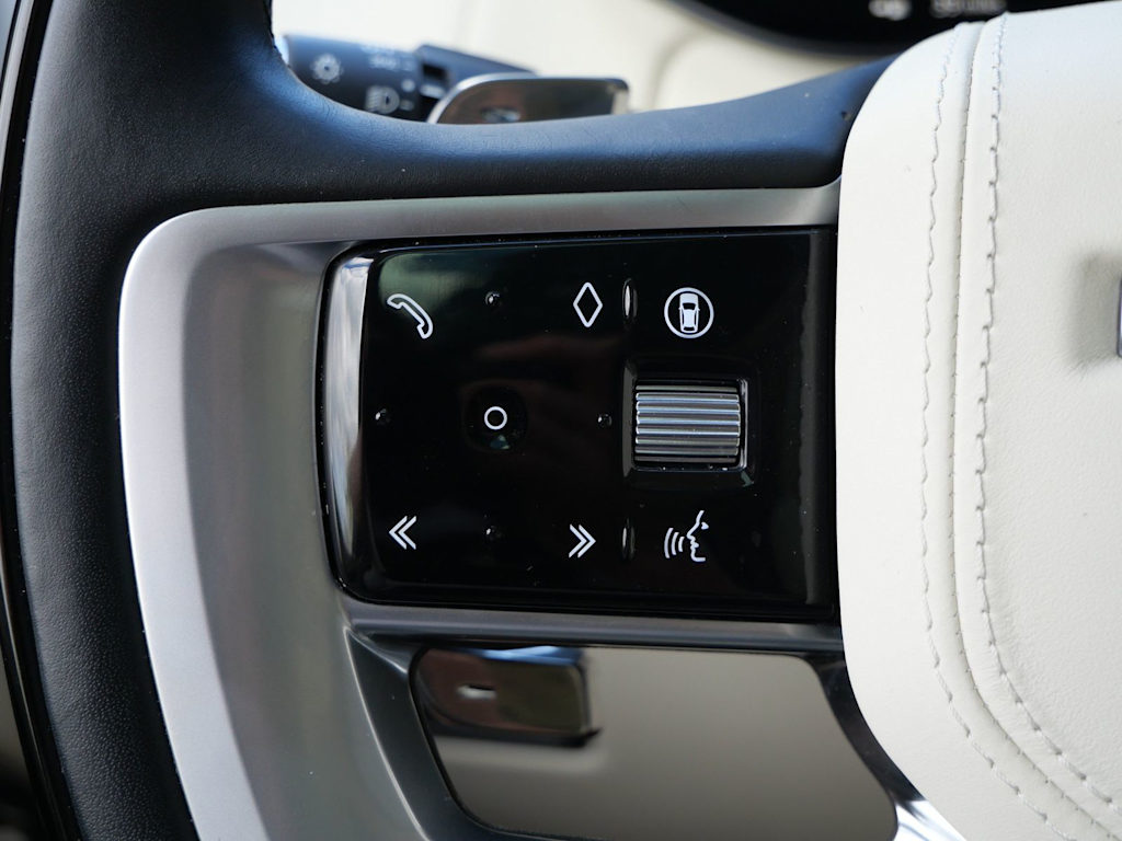 Thumbnail: 2025 Land Rover Range Rover - 25