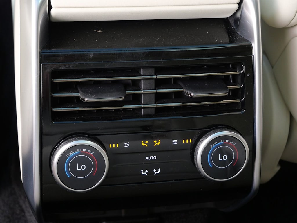 Thumbnail: 2025 Land Rover Range Rover - 18