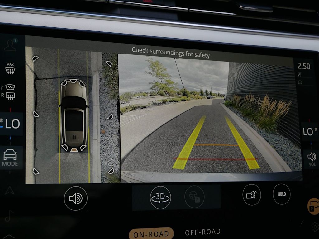 Thumbnail: 2025 Land Rover Range Rover - 23