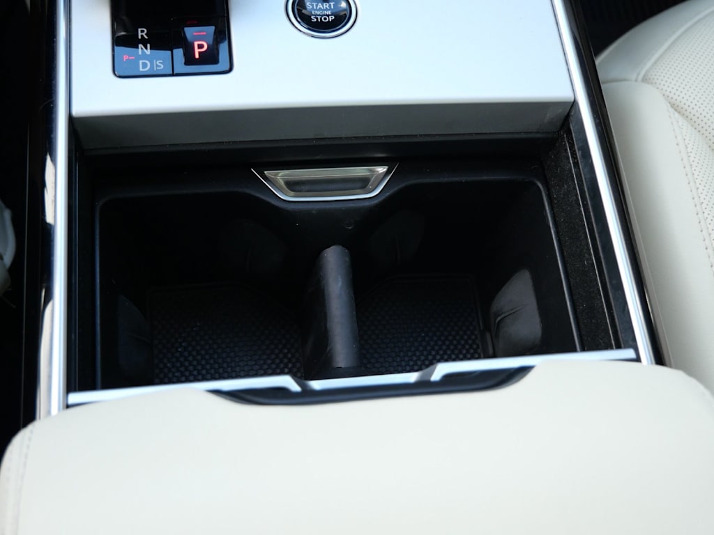 Thumbnail: 2025 Land Rover Range Rover - 10