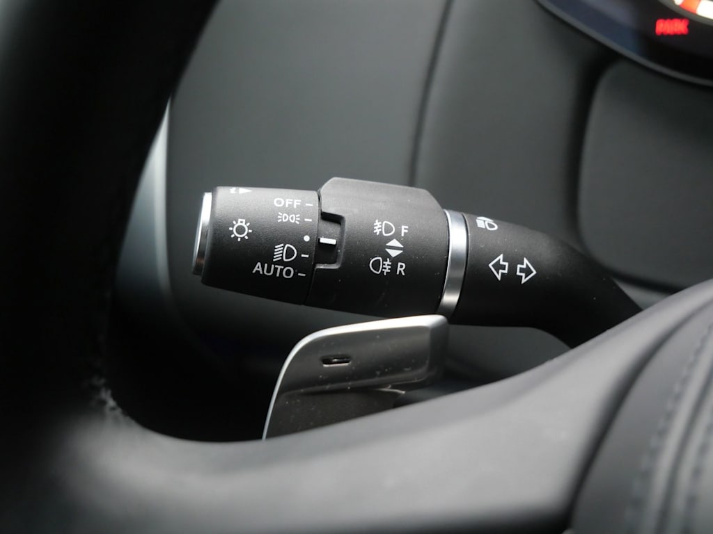 Thumbnail: 2025 Land Rover Range Rover - 16